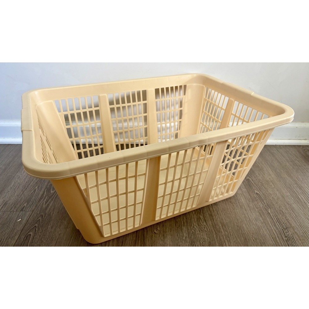 80s 90s Vintage Rubbermaid Beige Almond Rectangular Laundry Basket Grandma Core